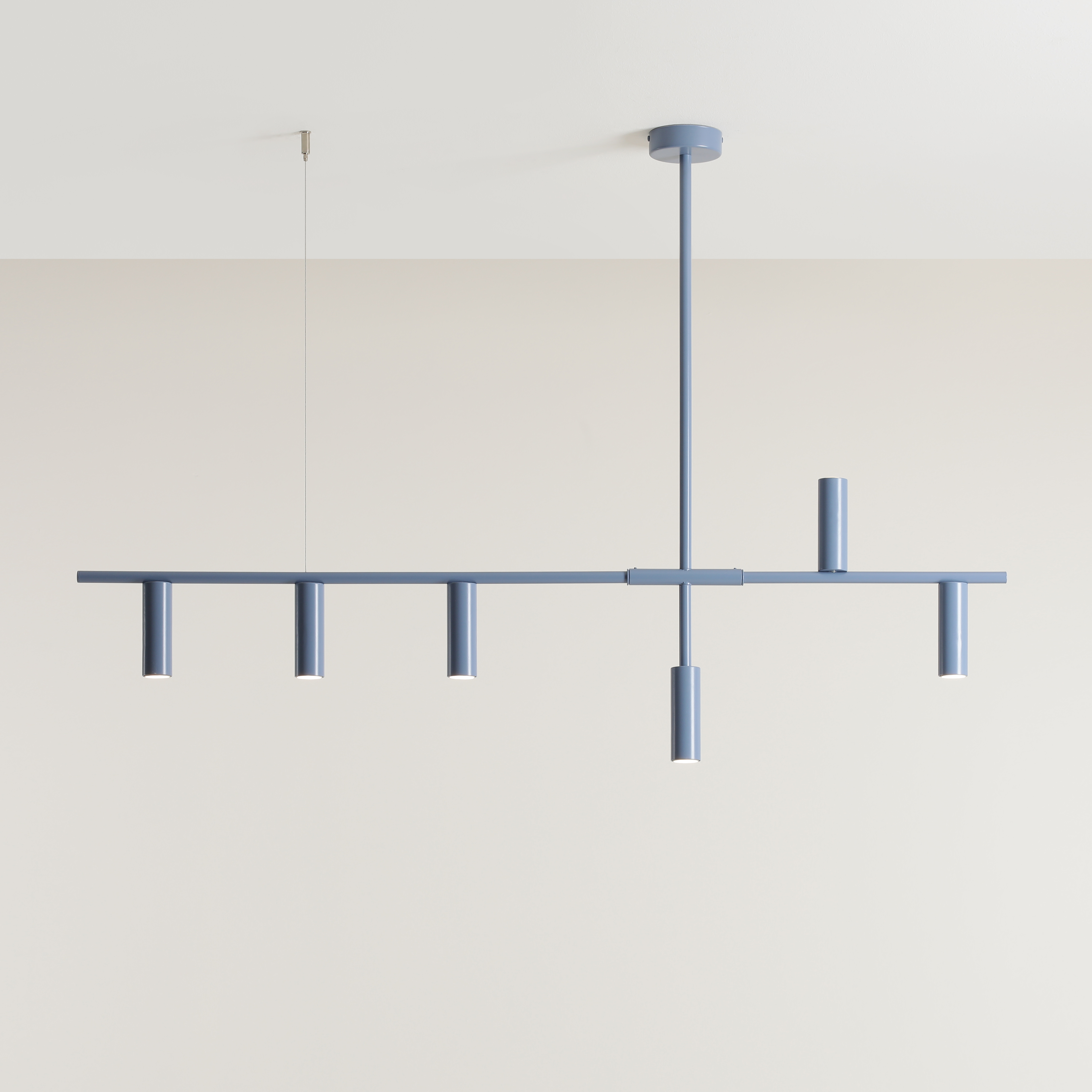 Jak wysoko zawiesić lampę nad stołem w jadalni?