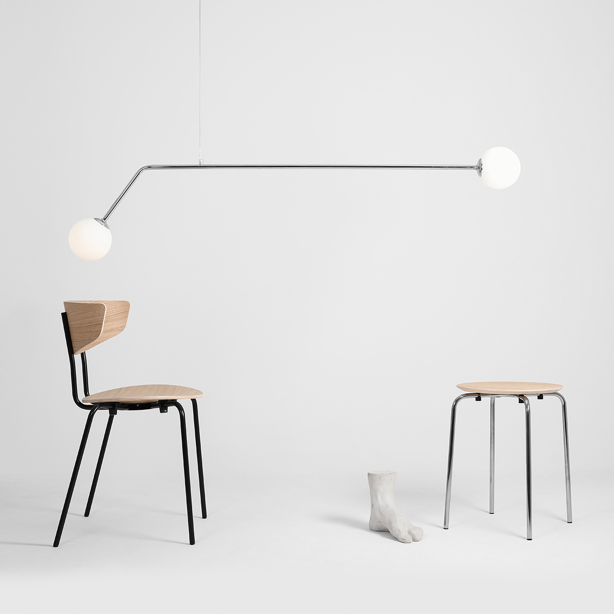 LAMPY DO WNĘTRZ W STYLU MINIMALISTYCZNYM – NA JAKIE OŚWIETLENIE WARTO POSTAWIĆ?